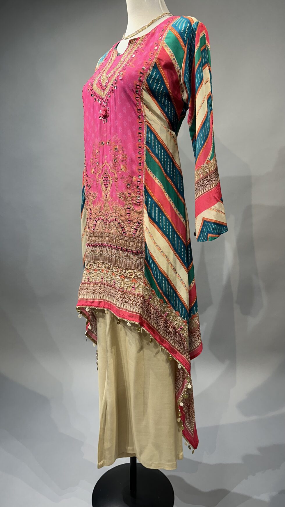 Designer kurta set online