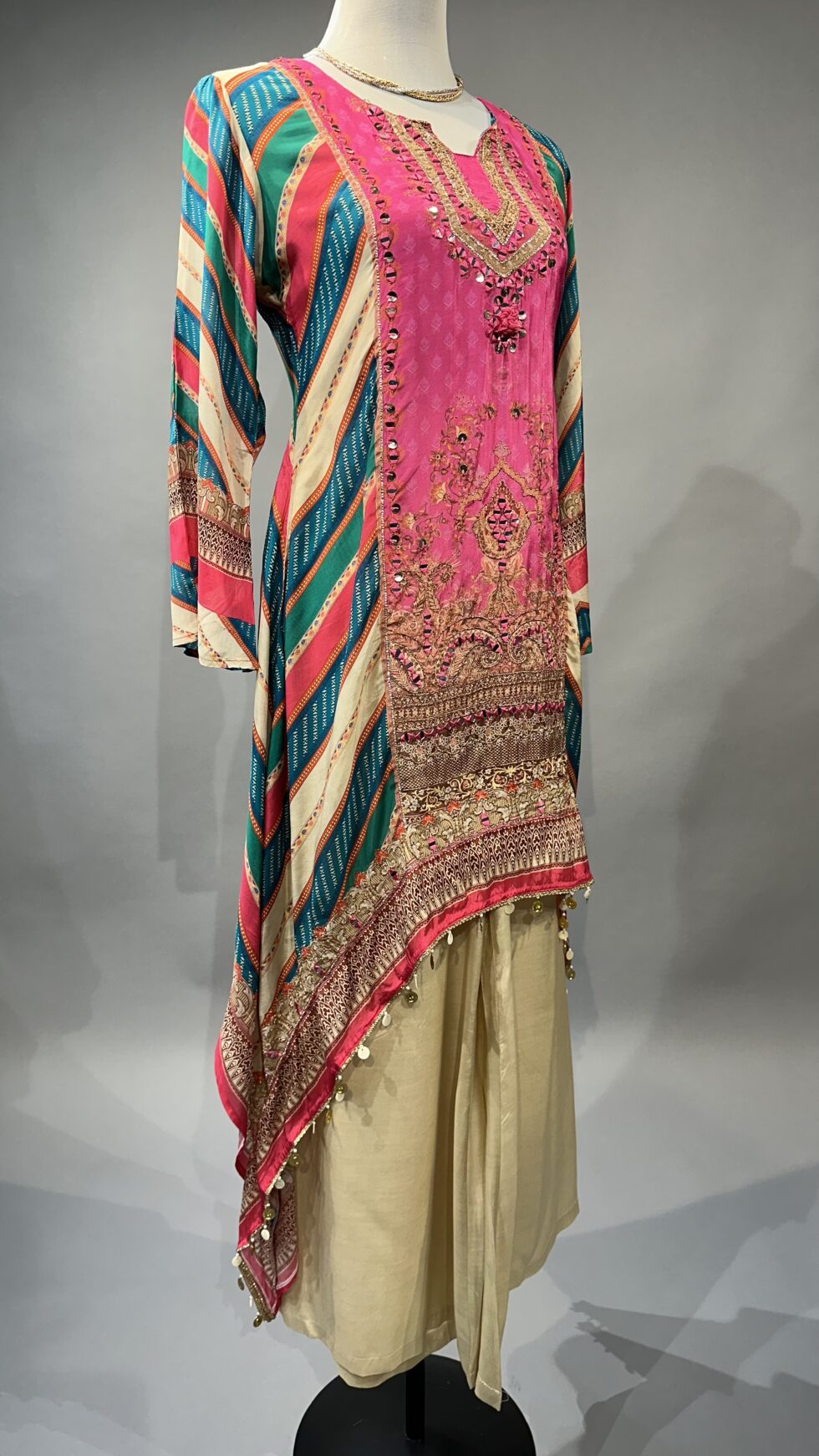 Designer kurta set online